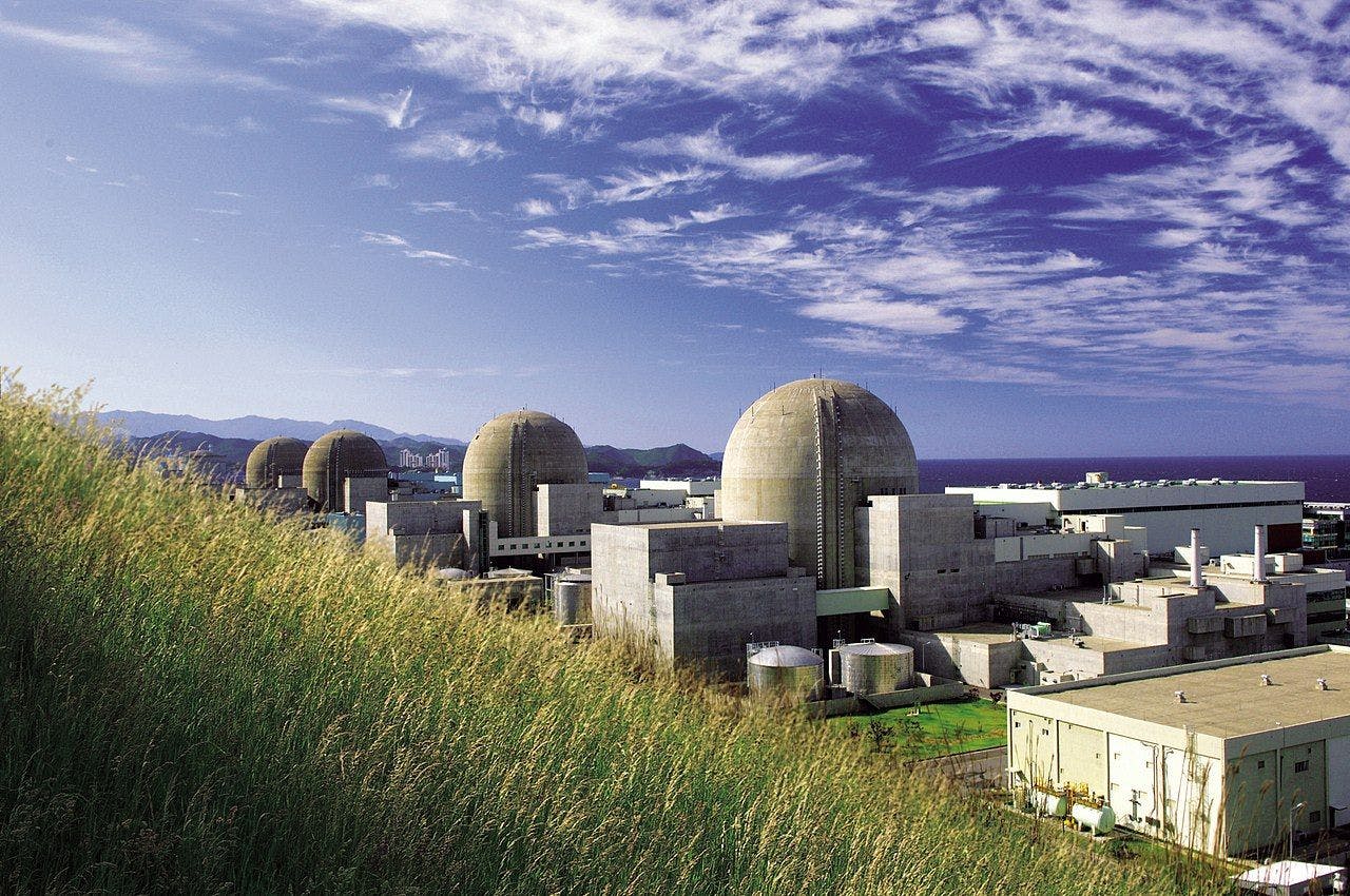  원자력, 판도라의 상자일까 친환경의 미래일까? 썸네일 이미지
