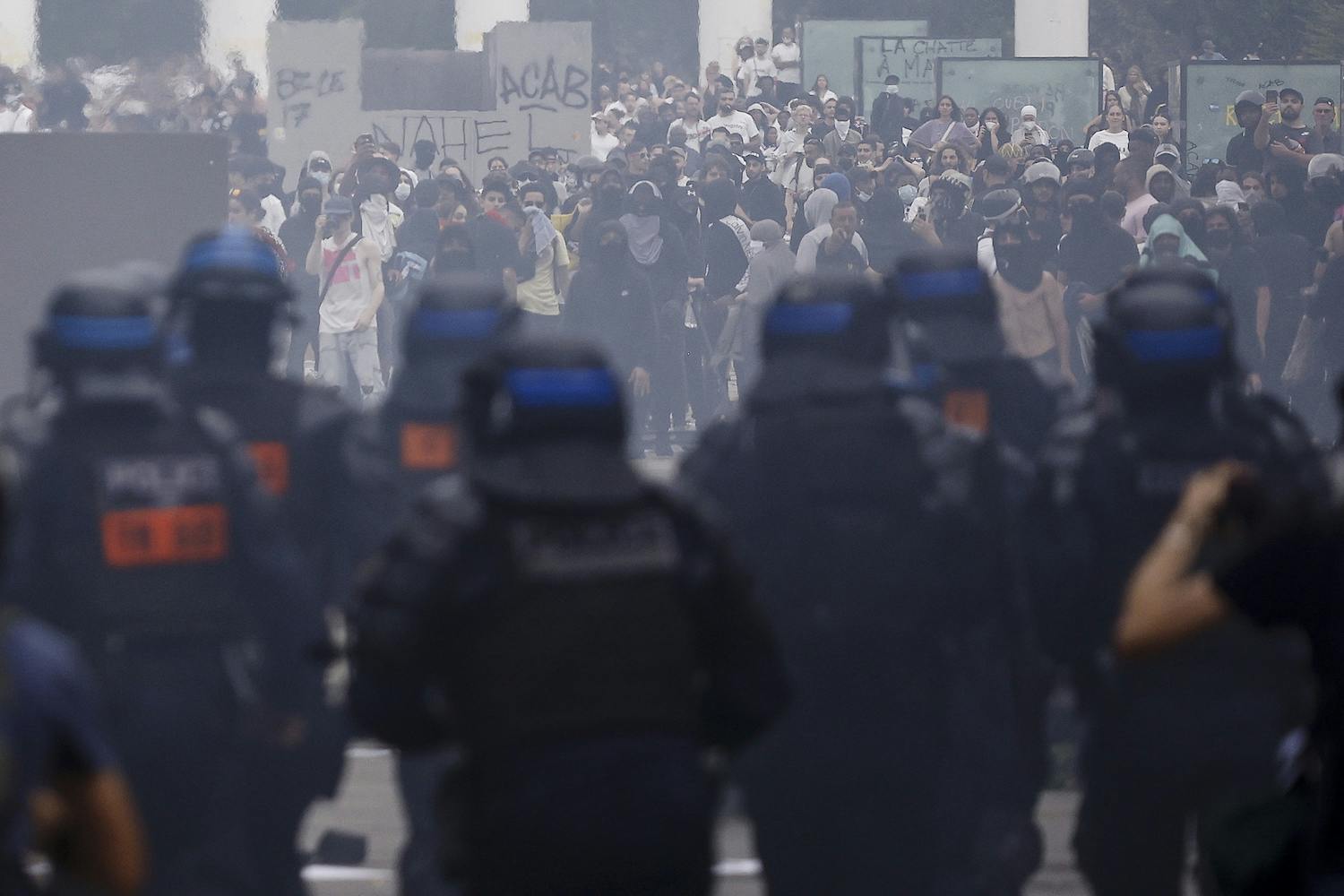 프랑스 폭동, 차별과 불평등이 지핀 불길 썸네일 이미지